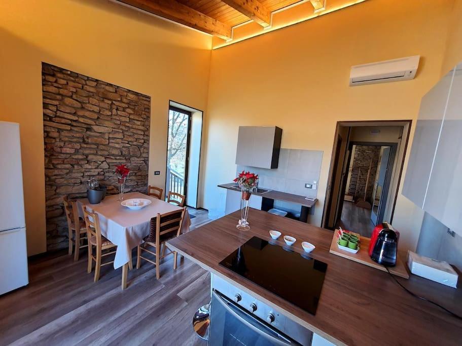 Villa Cristallo Private Apartment Fontanelice Exteriér fotografie