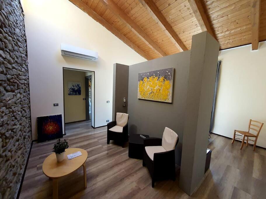 Villa Cristallo Private Apartment Fontanelice Exteriér fotografie